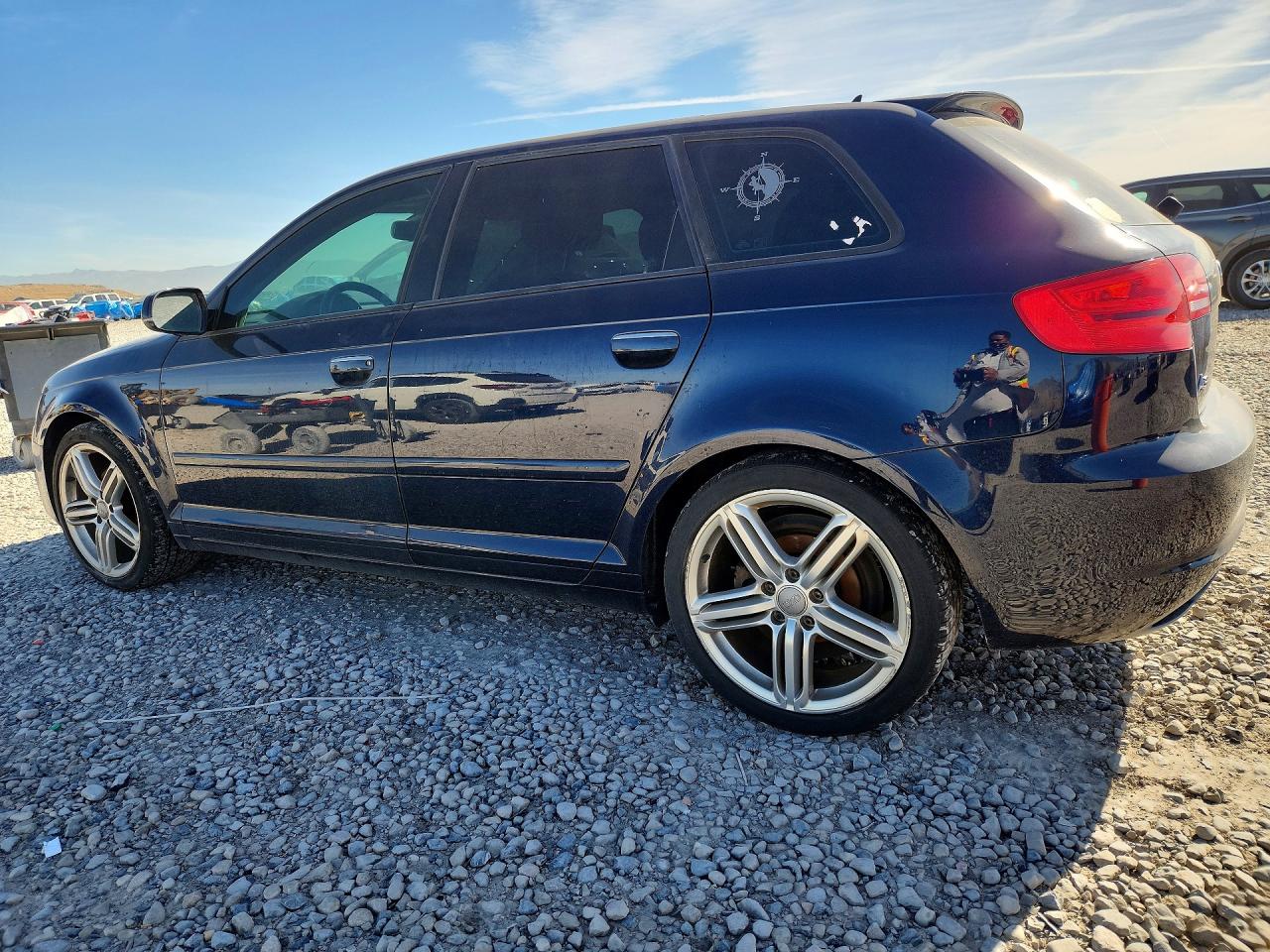 2012 Audi A3 Premium Plus Синий vin: WAUKJAFM4CA100166