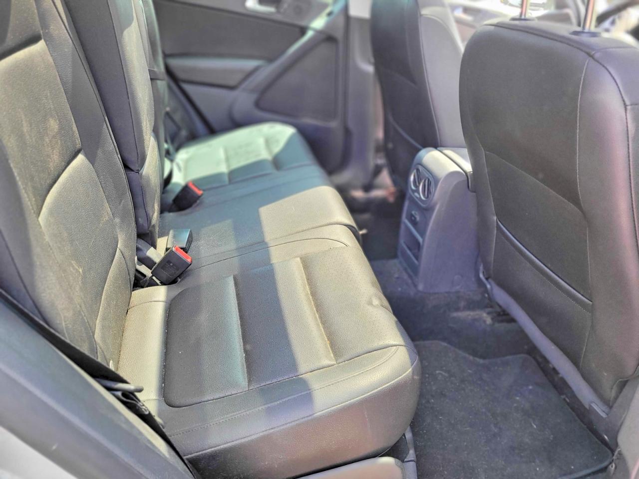 2013 Volkswagen Tiguan S Silver vin: WVGJV3AX8DW584293