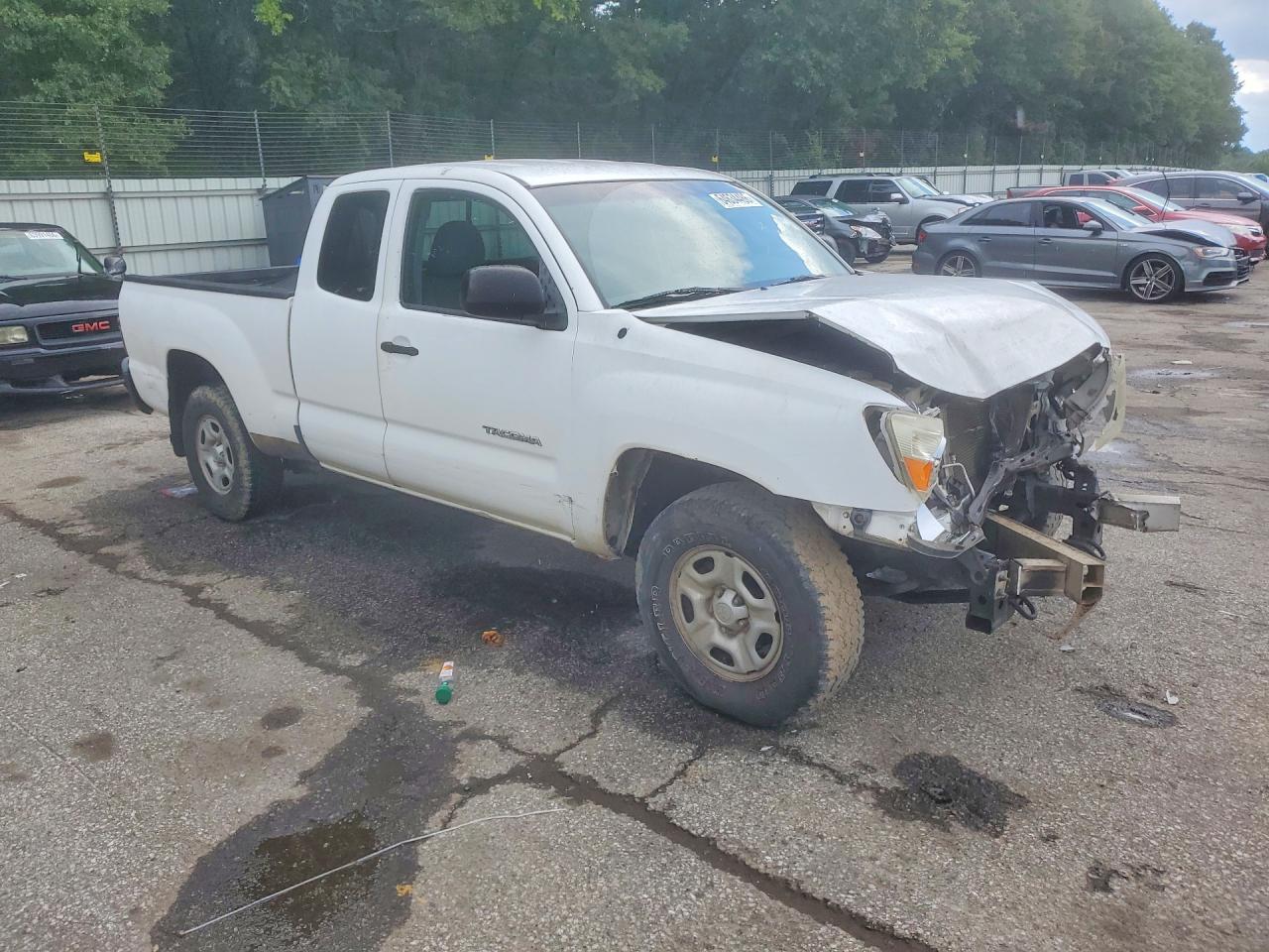 2011 Toyota Tacoma Base White vin: 5TFTX4CNXBX006583