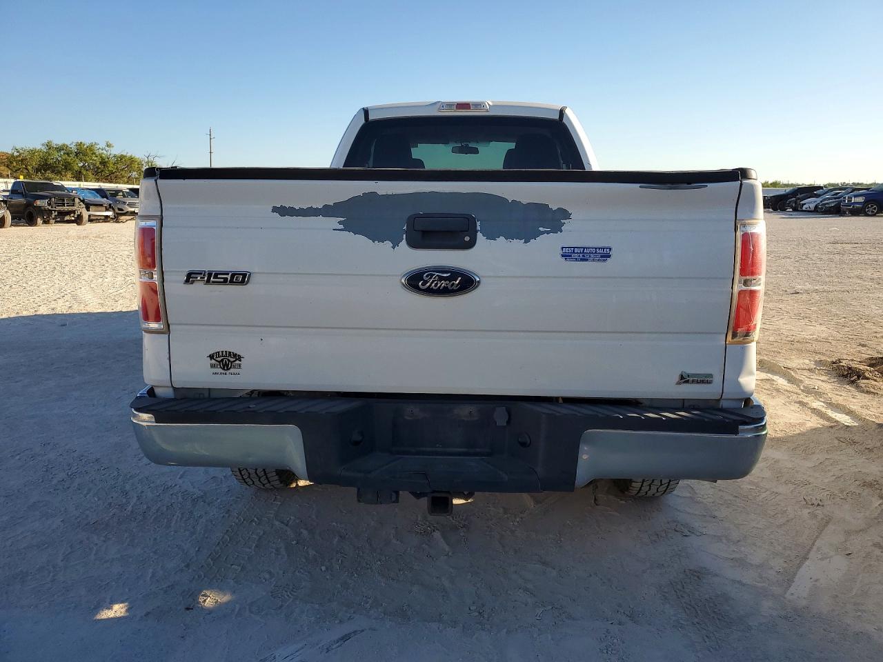 2010 Ford F150 Super Cab Белый vin: 1FTVX1CVXAKC18693