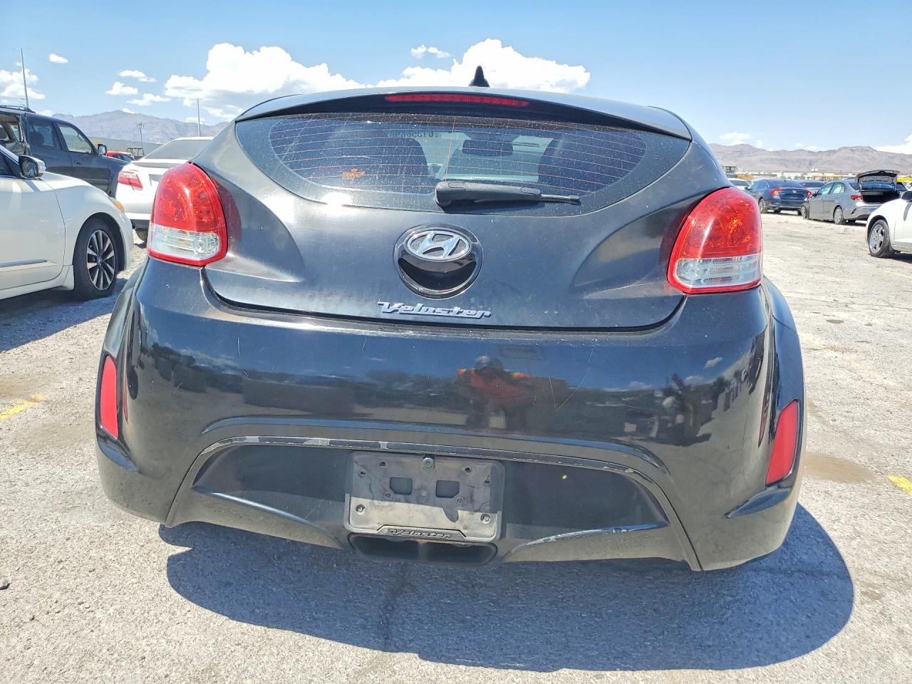 2013 Hyundai Veloster Base Black vin: KMHTC6AD1DU157247