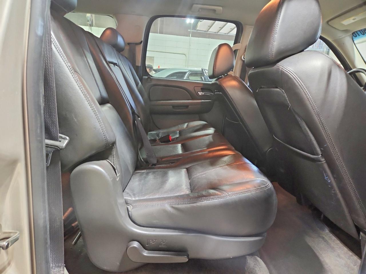 2009 Chevrolet Suburban K1500 Lt Silver vin: 1GNFK26319R249831