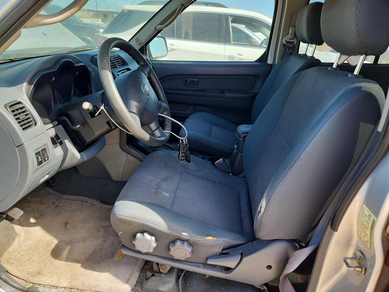 2003 Nissan Xterra Xe-v6 Silver vin: 5N1ED28T13C629852