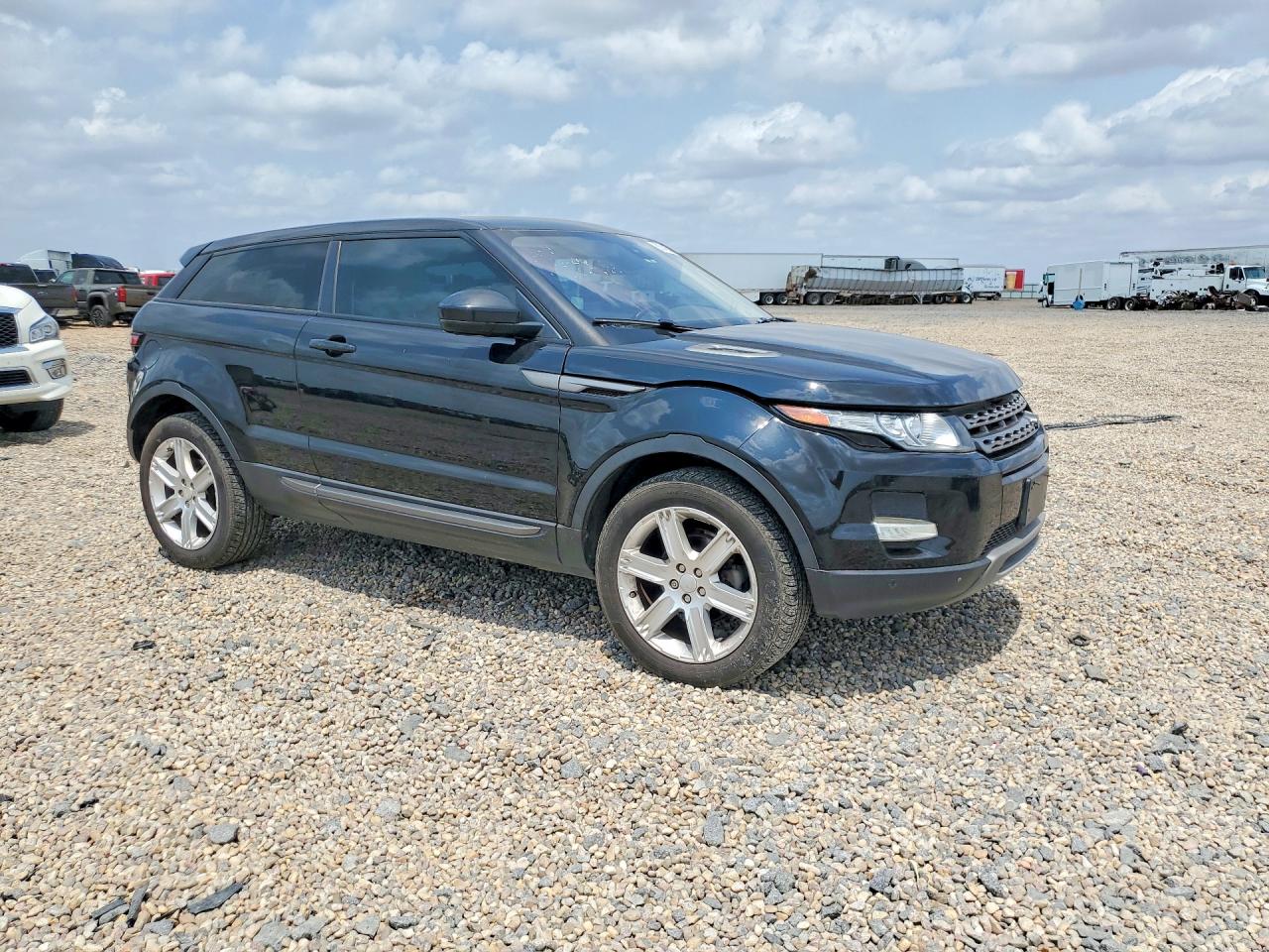 2015 Land Rover Range Rover Evoque Pure Premium Черный vin: SALVR1BG1FH050291