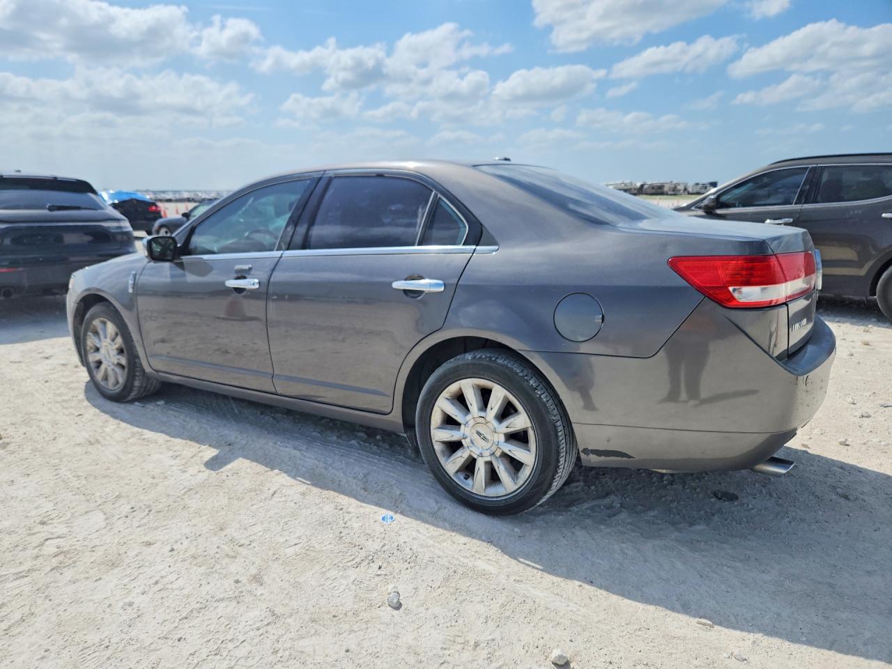 2010 Lincoln Mkz Silver vin: 3LNHL2GC3AR626659