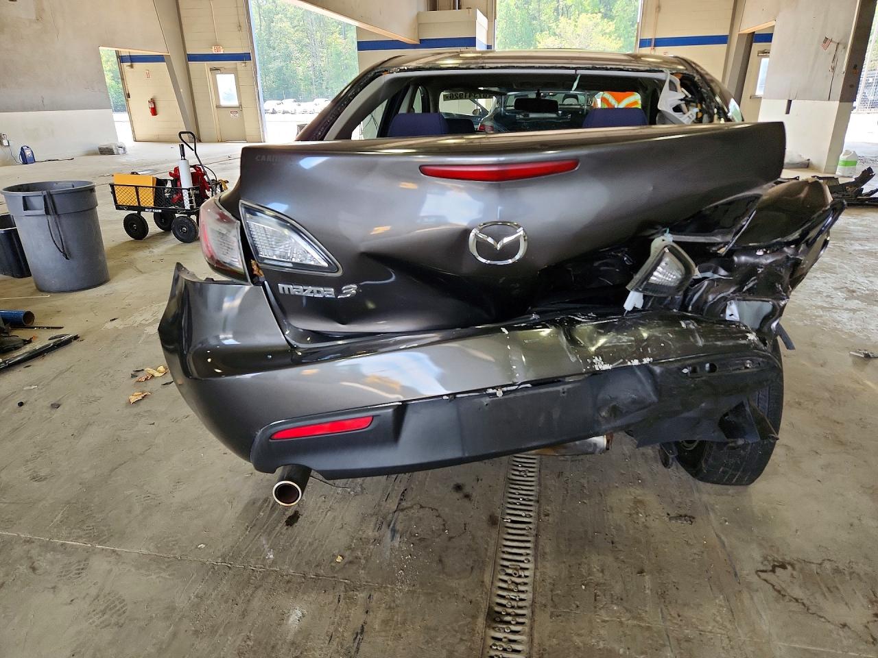 2010 Mazda 3 I Gray vin: JM1BL1SG7A1160503