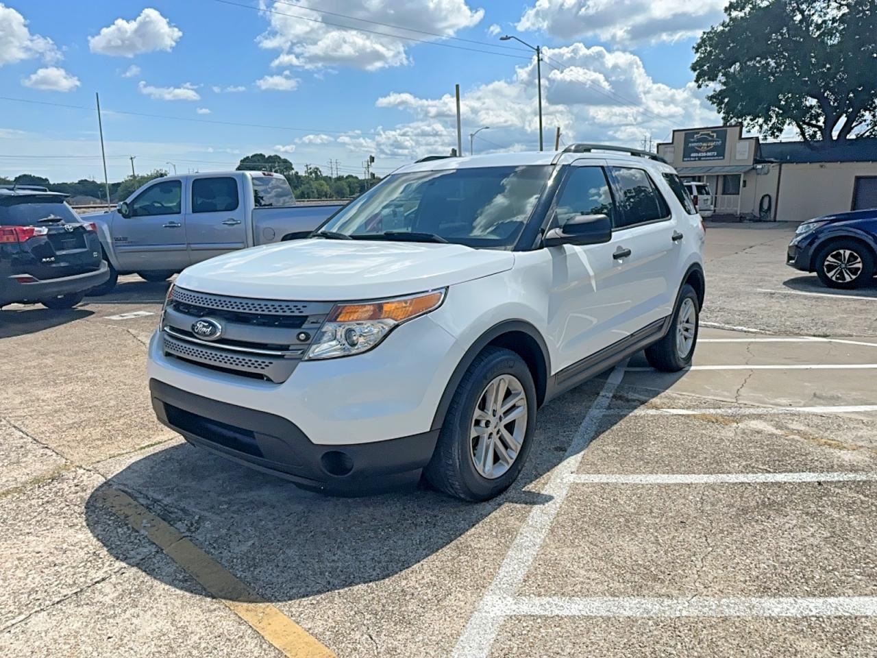 2015 Ford Explorer Белый vin: 1FM5K8B80FGA41743