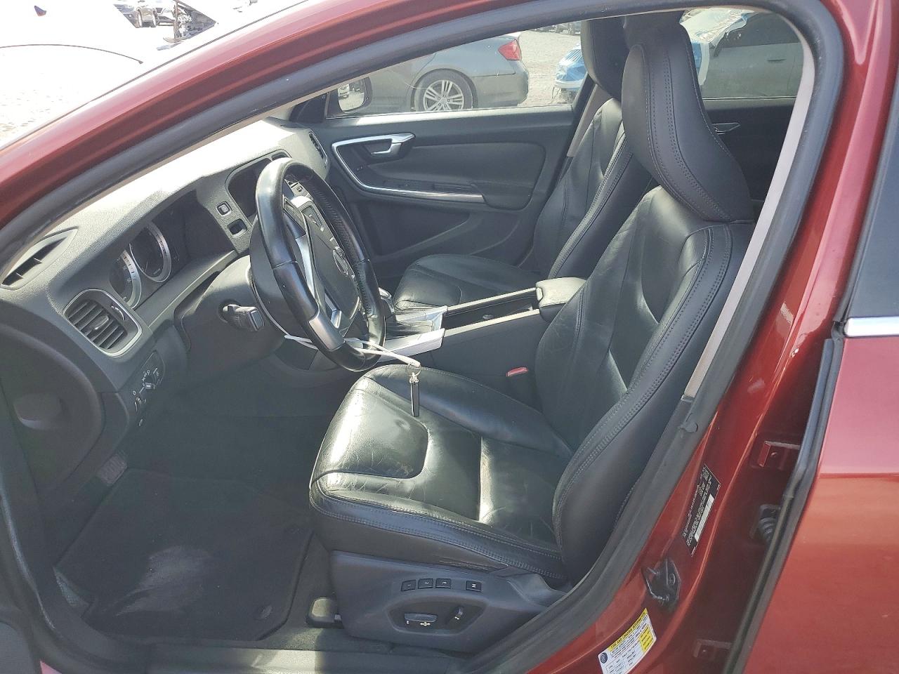 2013 Volvo S60 T5 Red vin: YV1612FH8D2205019