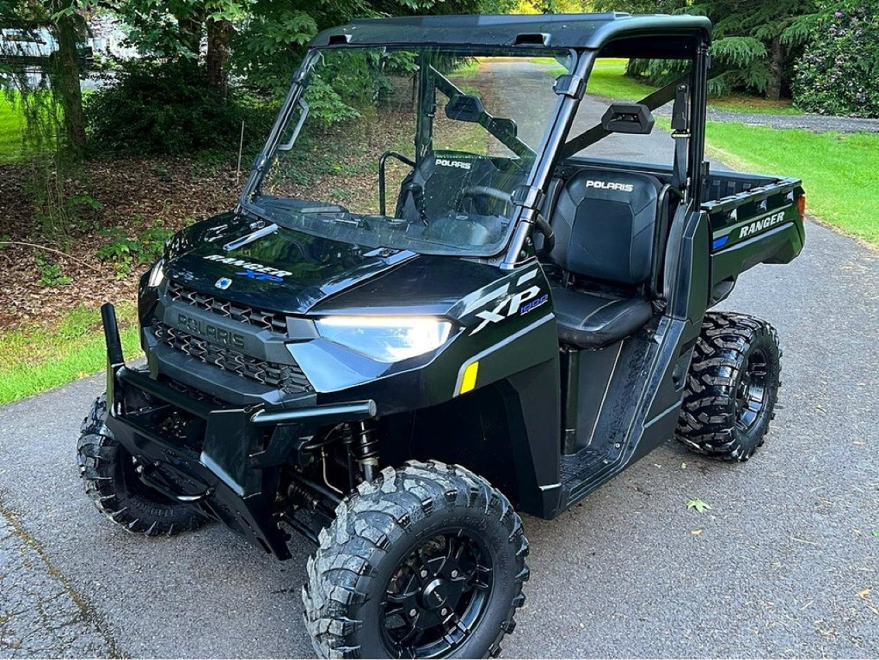 2023 Polaris Ranger Xp 1000 Premium Blue vin: 4XARRE997P8044267