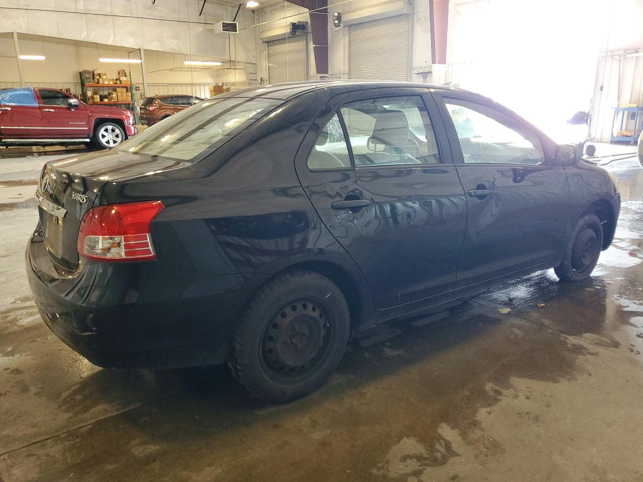 2008 Toyota Yaris Base Black vin: JTDBT903684005738