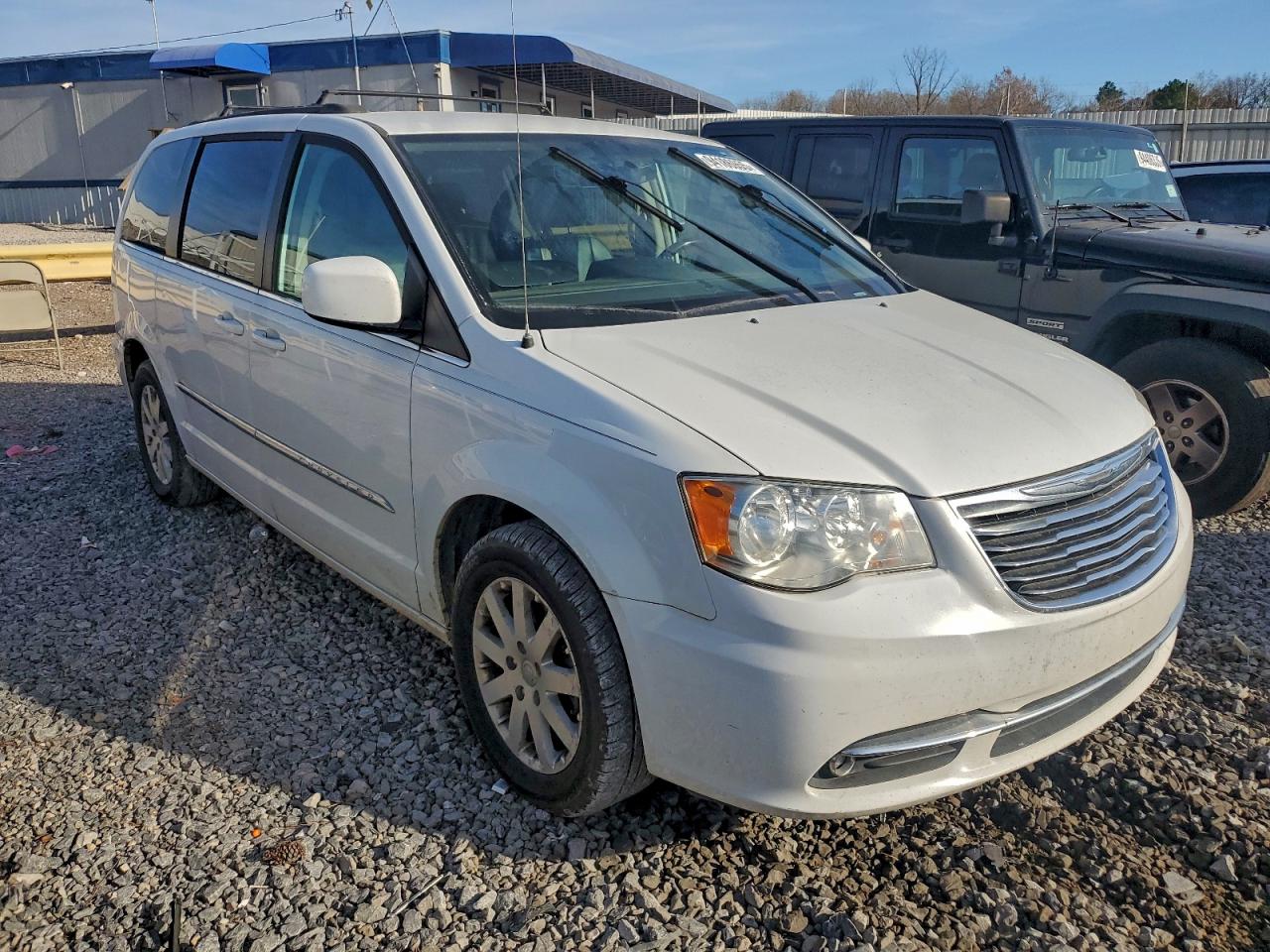 2014 Chrysler Town & Country Touring White vin: 2C4RC1BG9ER383495