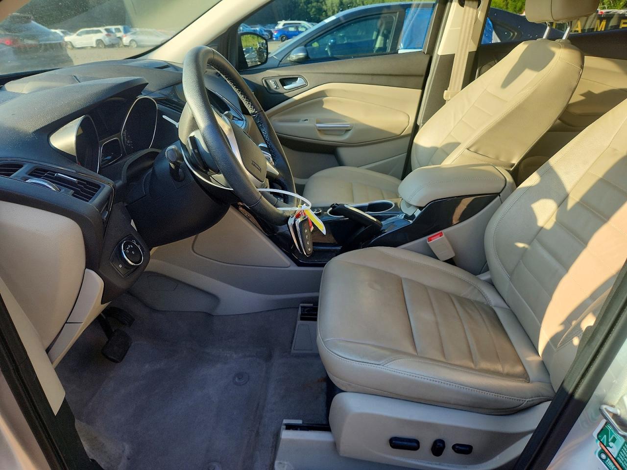 2014 Ford Escape Titanium Серебряный vin: 1FMCU0J97EUB56076
