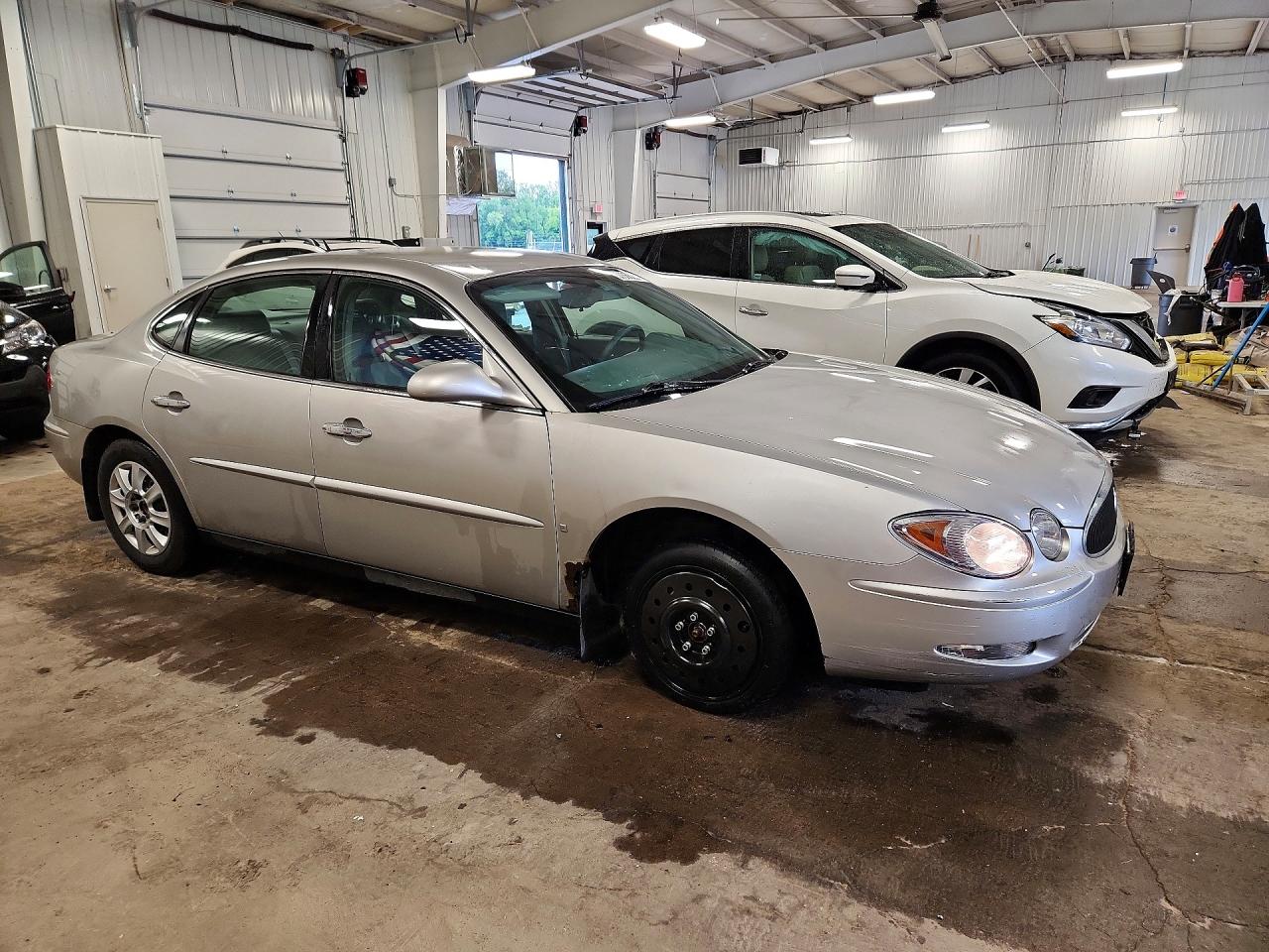 2007 Buick Lacrosse Cx Silver vin: 2G4WC582671249577