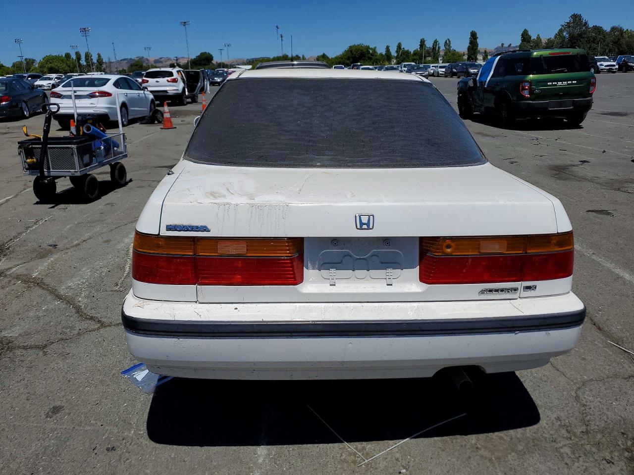 1991 Honda Accord Lx White vin: JHMCB7653MC003495