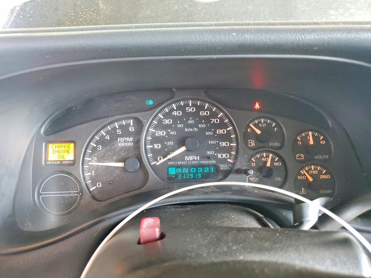2001 Chevrolet Suburban K1500 Gray vin: 3GNFK16T21G262098