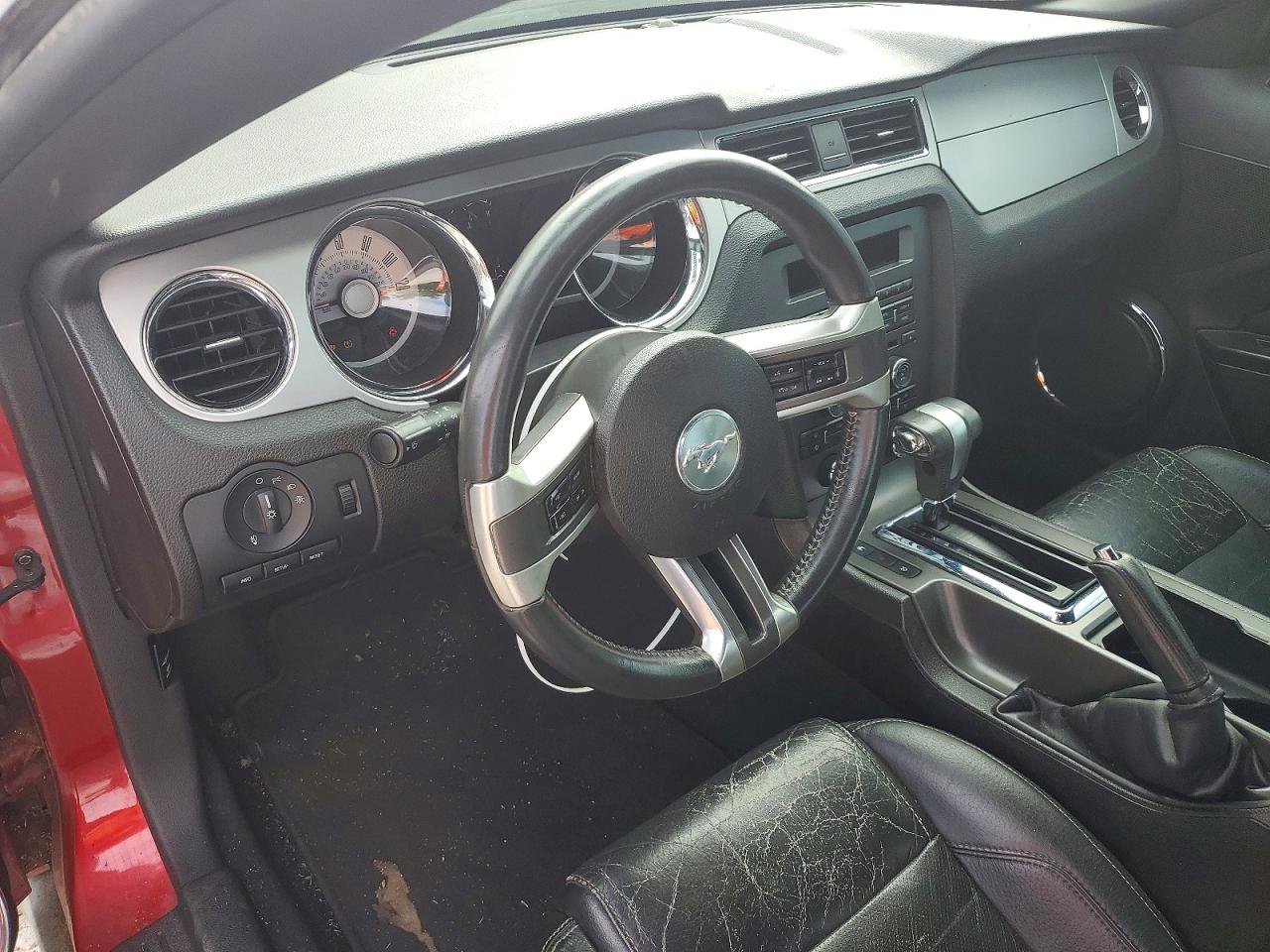2010 Ford Mustang Red vin: 1ZVBP8AN7A5123521