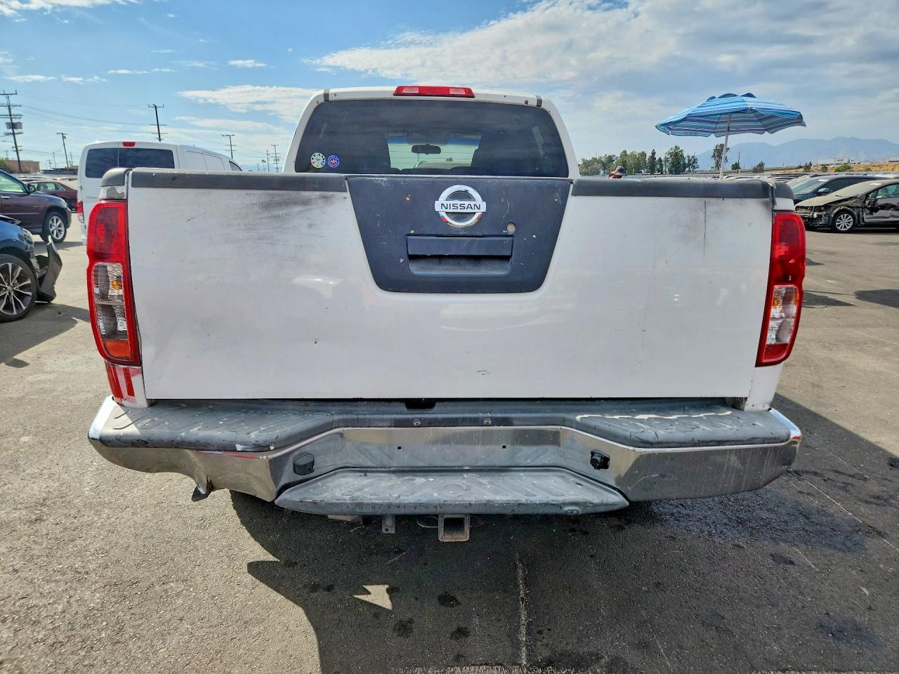 2007 Nissan Frontier Se White vin: 1N6AD09U67C441586