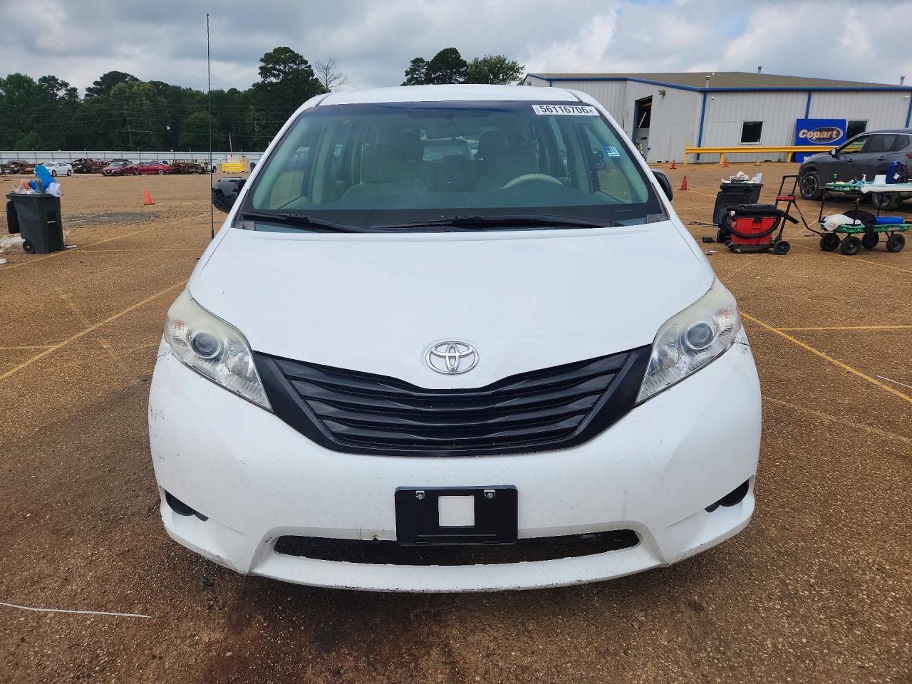 2014 Toyota Sienna L 7-passenger White vin: 5TDZK3DC9ES514182