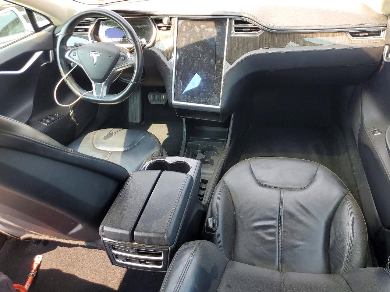 2013 Tesla Model S Silver vin: 5YJSA1DN0DFP18656