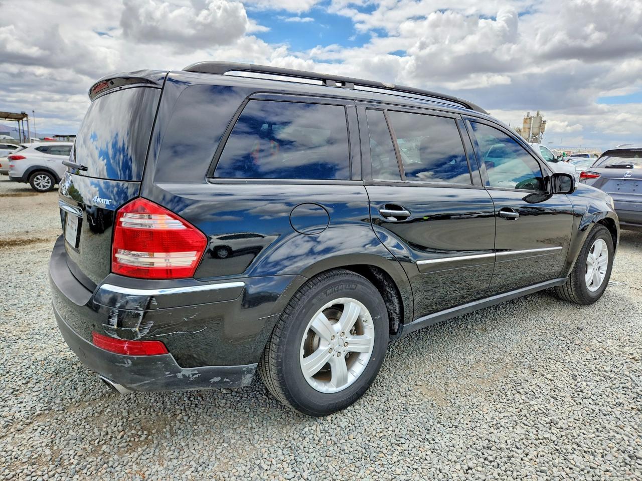 2007 Mercedes-benz Gl 450 4matic Черный vin: 4JGBF71EX7A175866