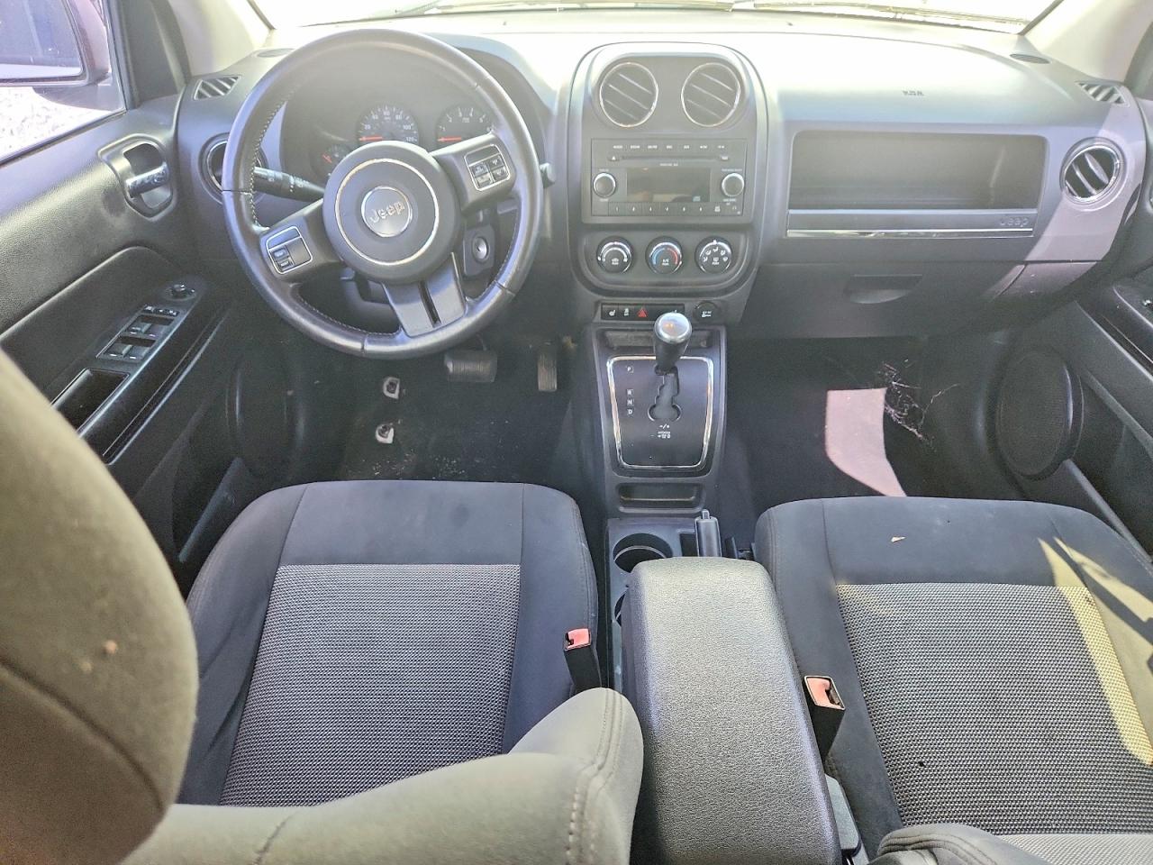 2011 Jeep Compass Sport White vin: 1J4NT1FB1BD253314