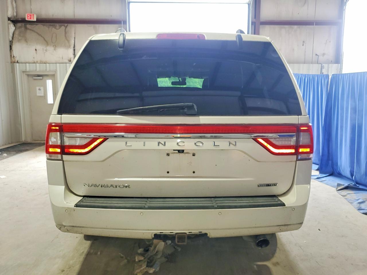 2015 Lincoln Navigator Белый vin: 5LMJJ2JT8FEJ01720