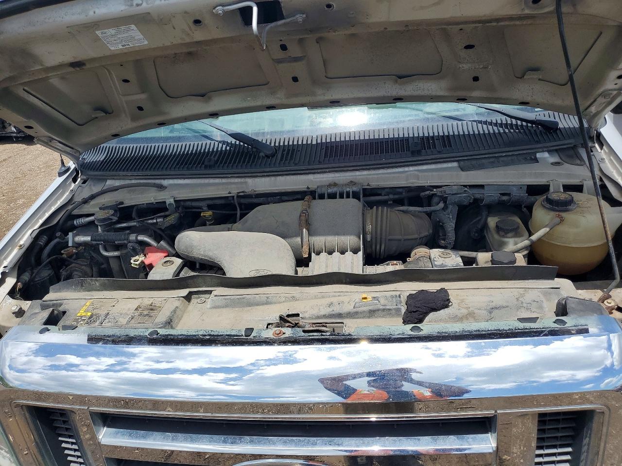 2010 Ford Econoline Silver vin: 1FBSS3BL4ADA50300