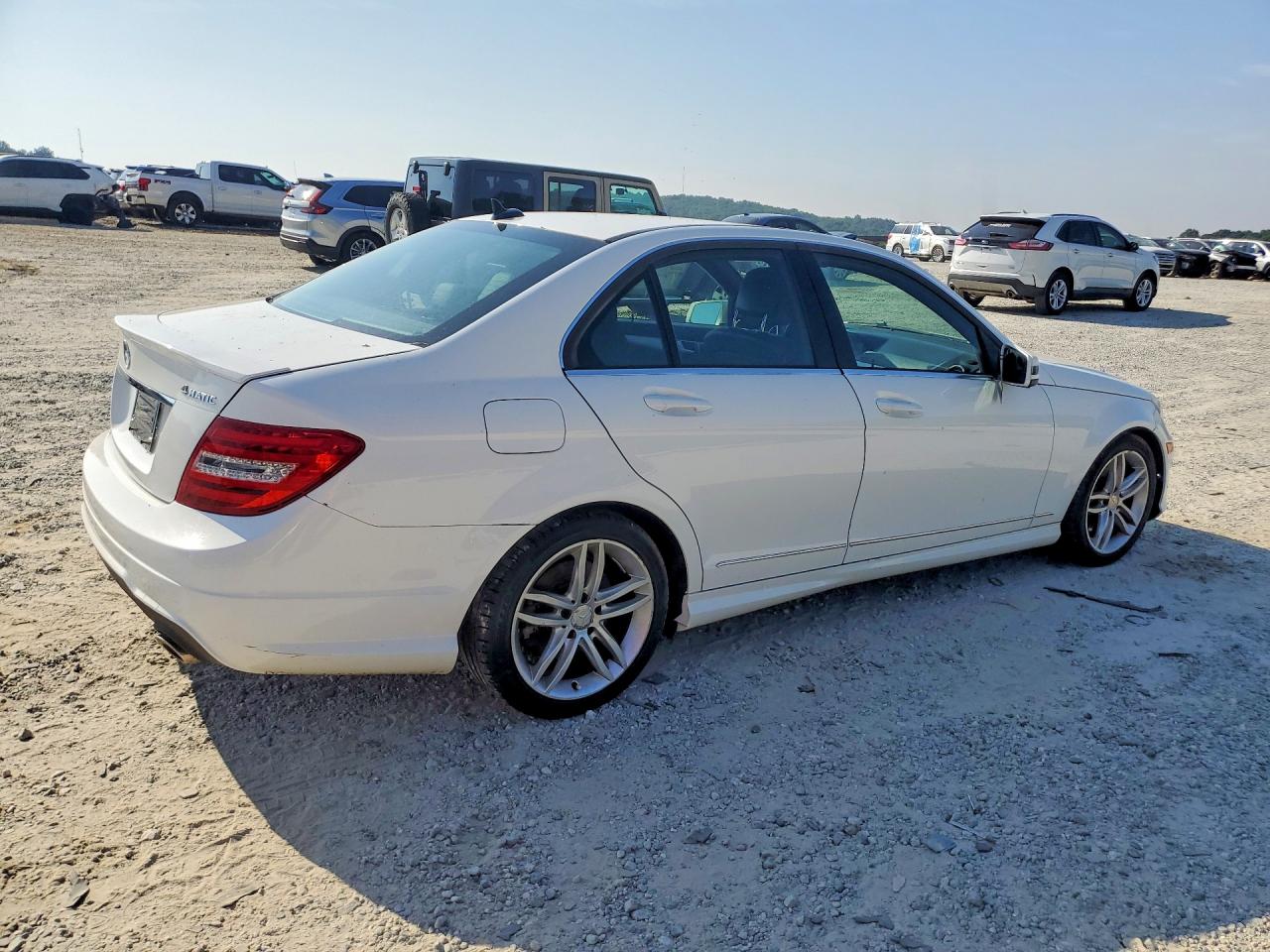 2014 Mercedes-benz C 300 4matic White vin: WDDGF8AB8ER319506