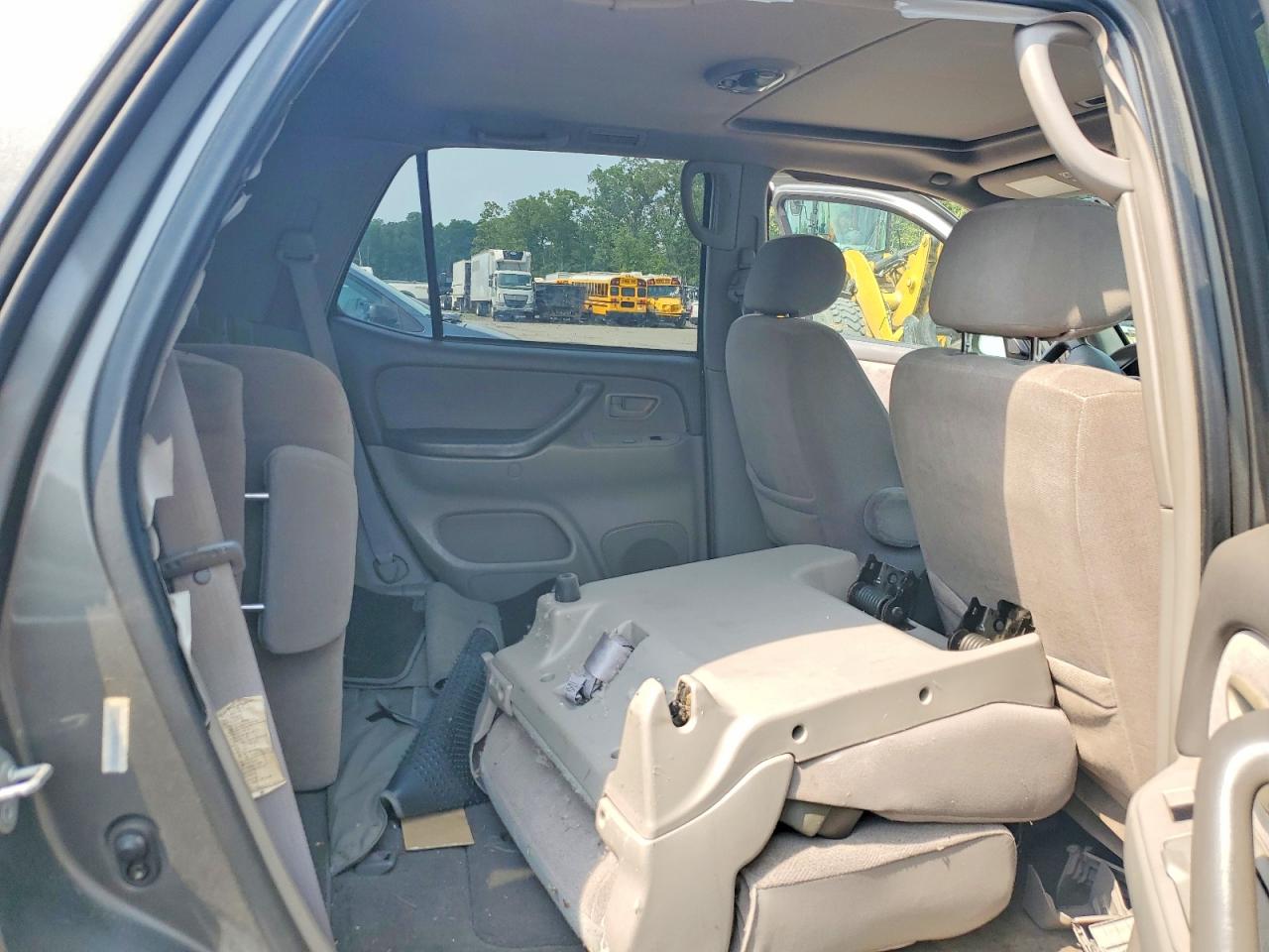 2003 Toyota Sequoia Sr5 Gray vin: 5TDBT44A23S164104