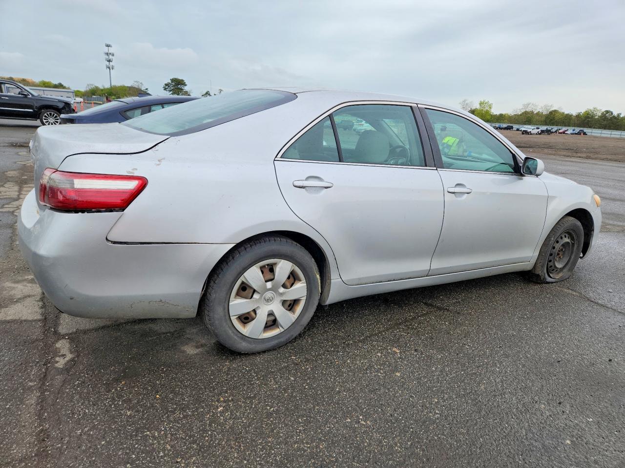 2009 Toyota Camry Le Silver vin: 4T1BE46K79U315972