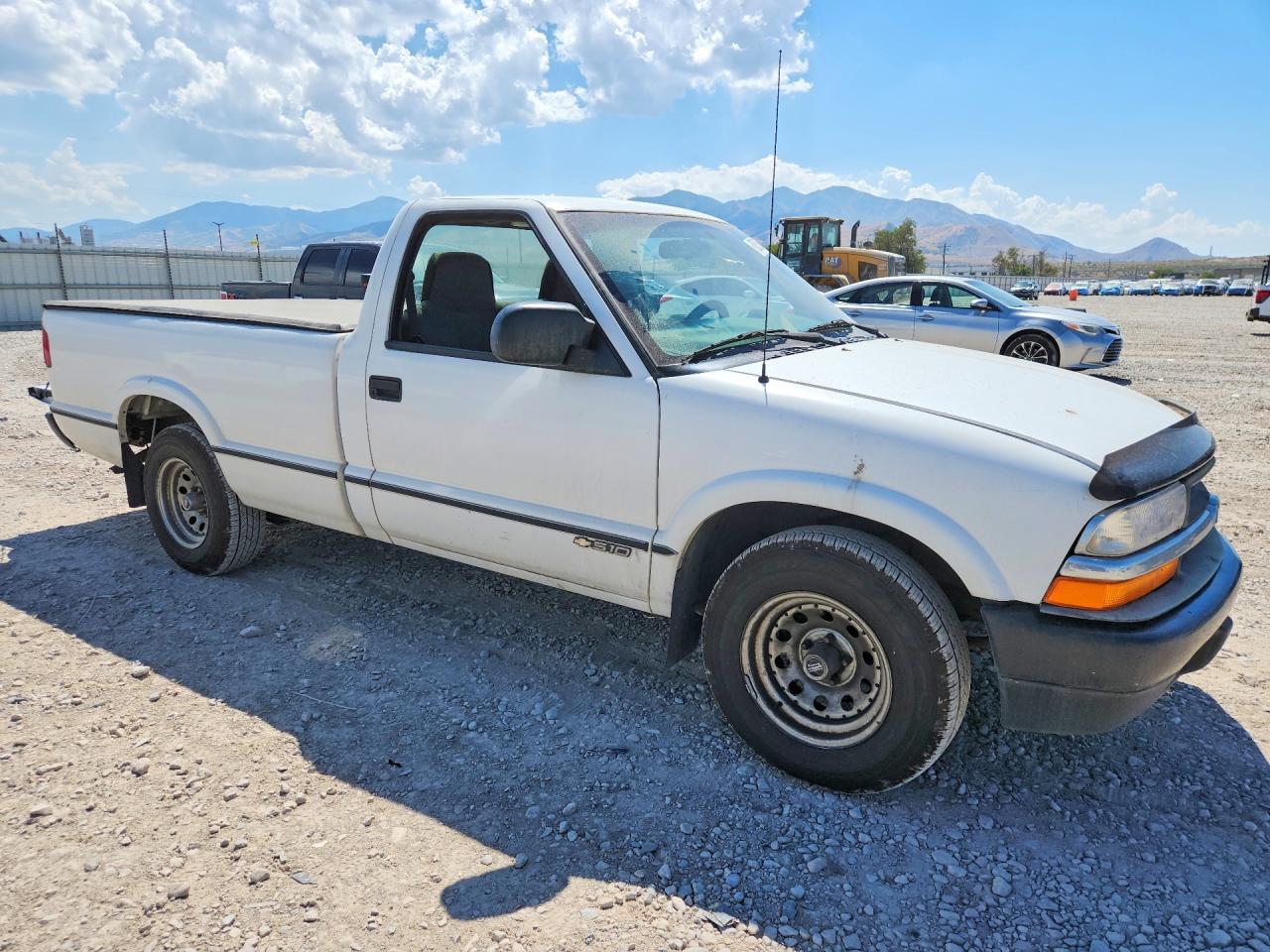 2000 Chevrolet S Truck S10 White vin: 1GCCS14W5YK168969