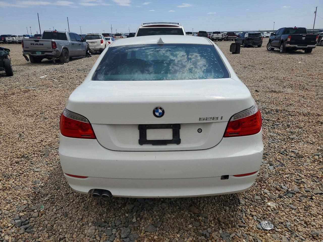 2008 Bmw 528 I White vin: WBANU53548C113410
