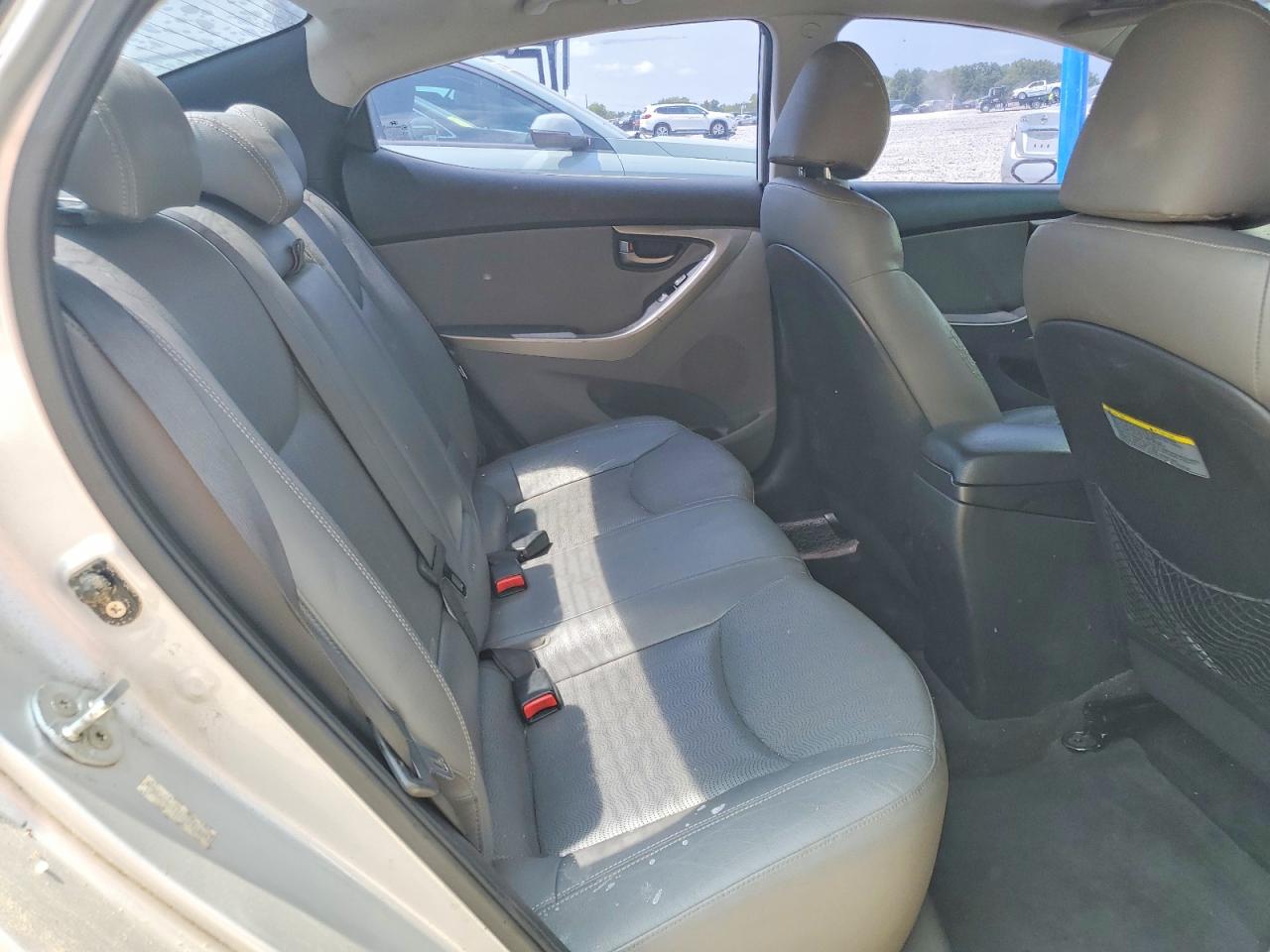 2012 Hyundai Elantra Limited Silver vin: KMHDH4AE6CU281631