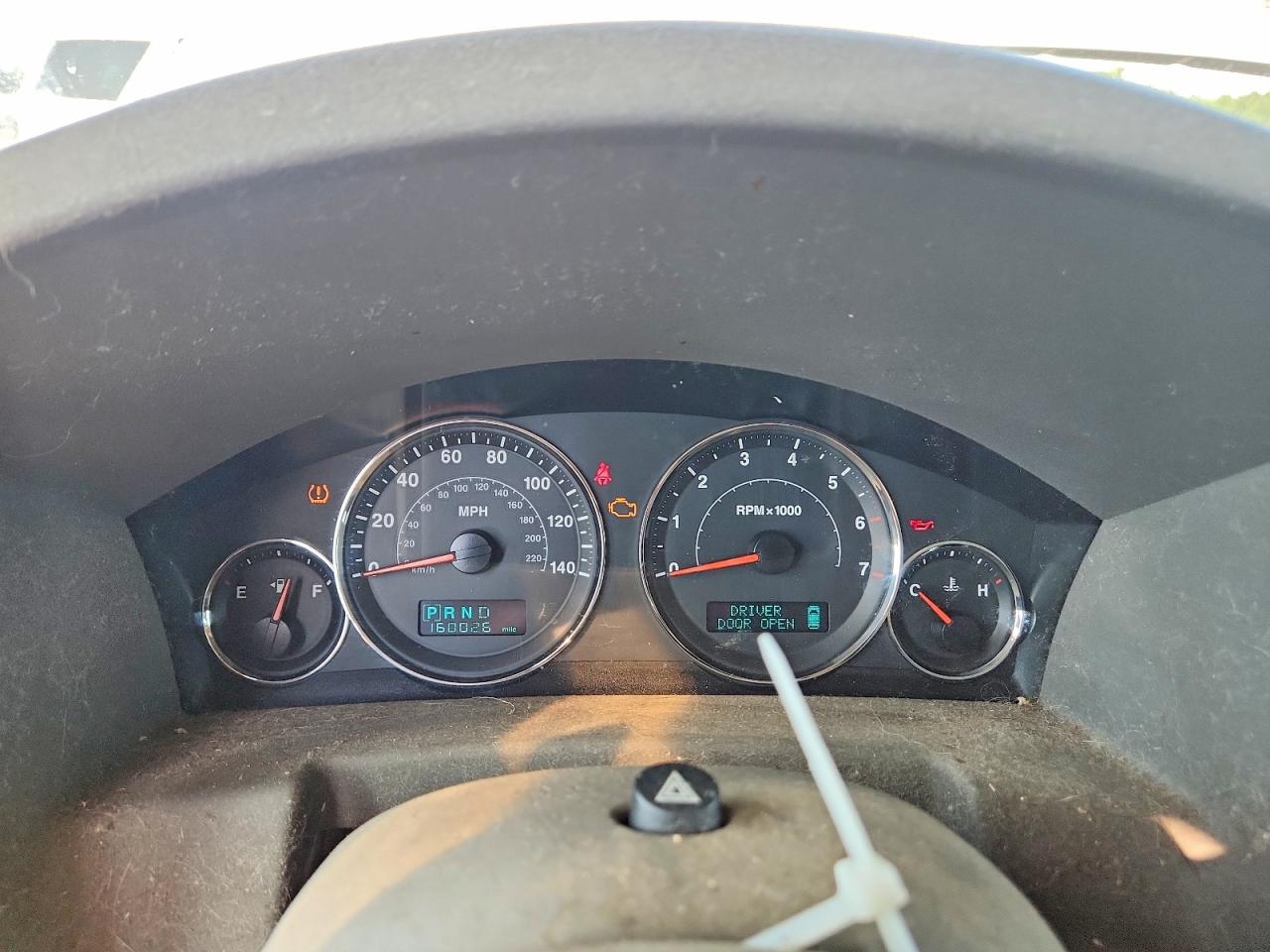 2007 Jeep Commander Бежевый vin: 1J8HH48P57C619571