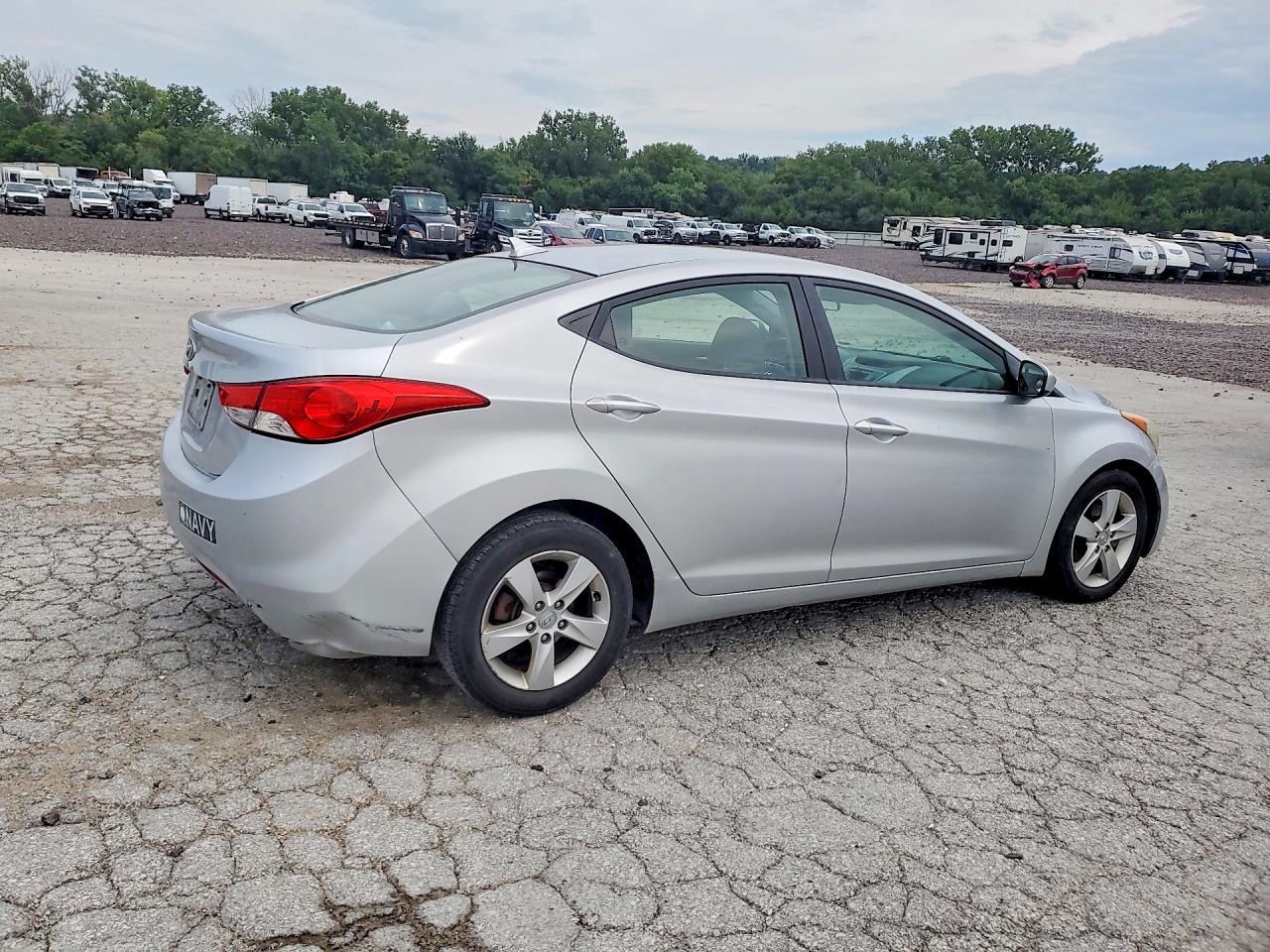 2013 Hyundai Elantra Gls Silver vin: 5NPDH4AE3DH268285