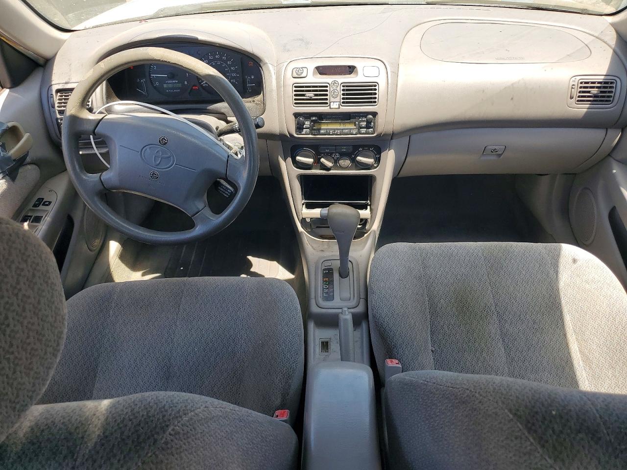 2002 Toyota Corolla Le Silver vin: 1NXBR12E52Z584769