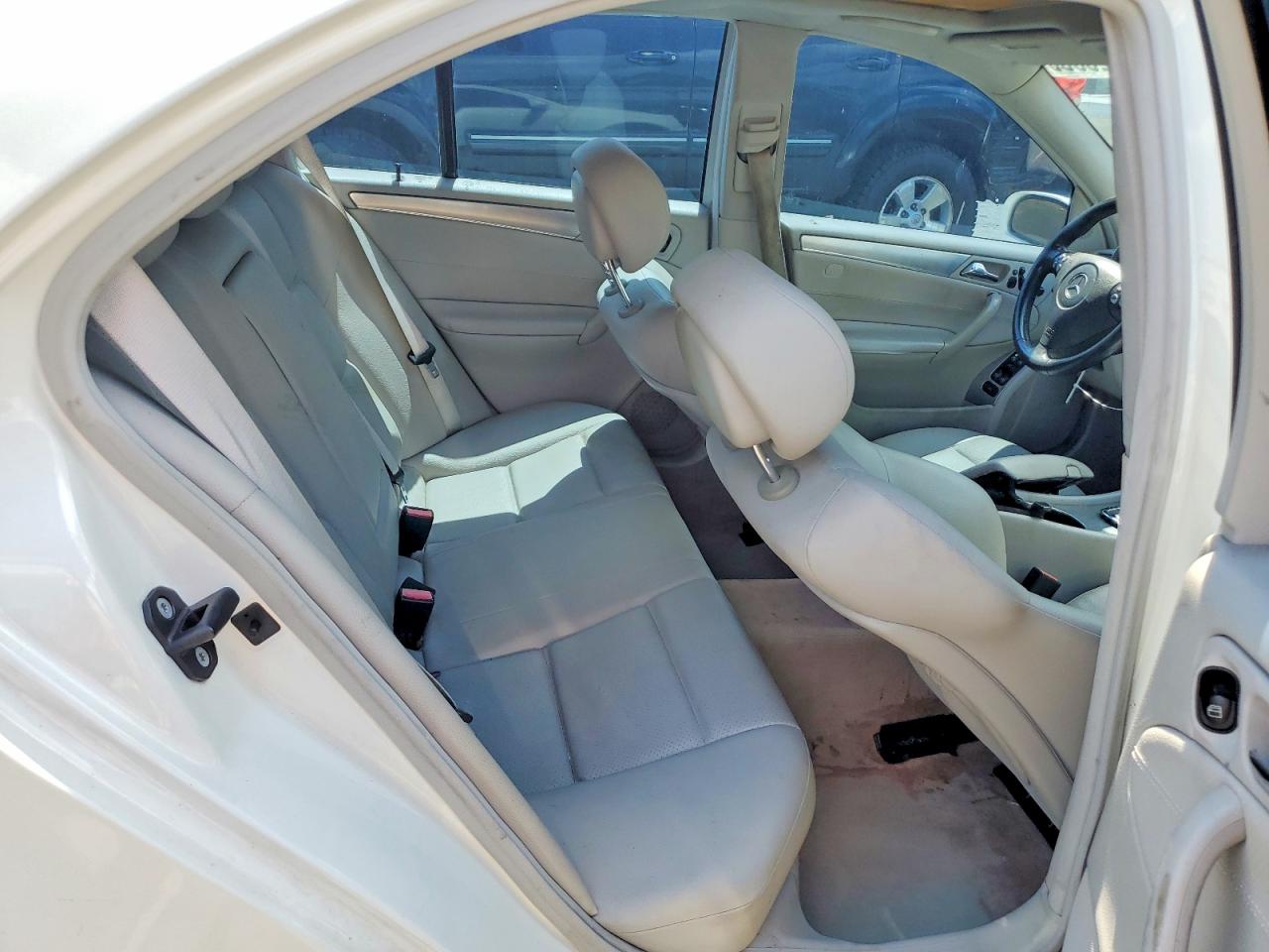2006 Mercedes-benz C 230 Белый vin: WDBRF52H06A856311