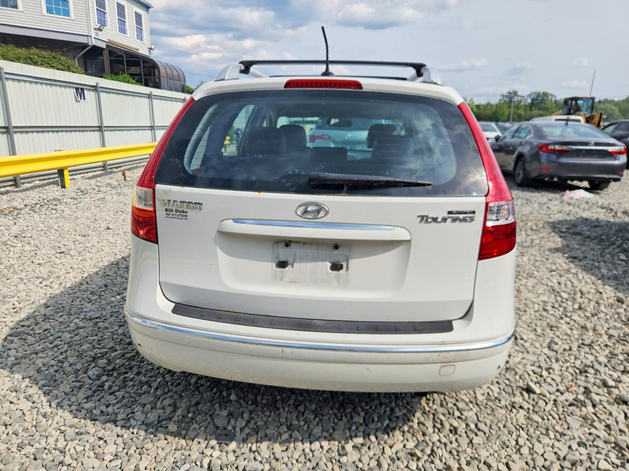 2012 Hyundai Elantra Touring Se White vin: KMHDC8AE3CU131689