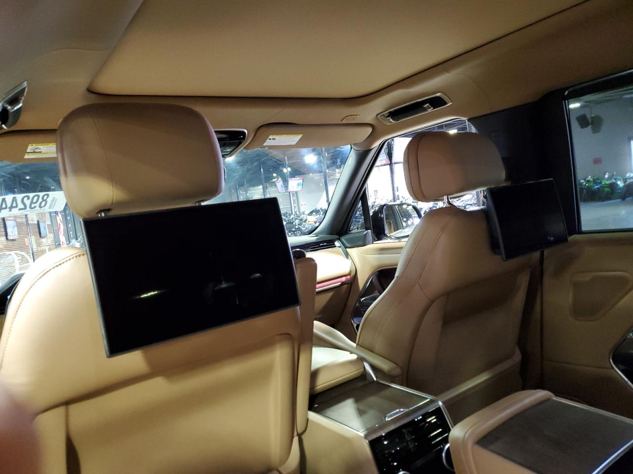 2023 Land Rover Range Rover Autobiography Two Tone vin: SALK1BE76PA036540