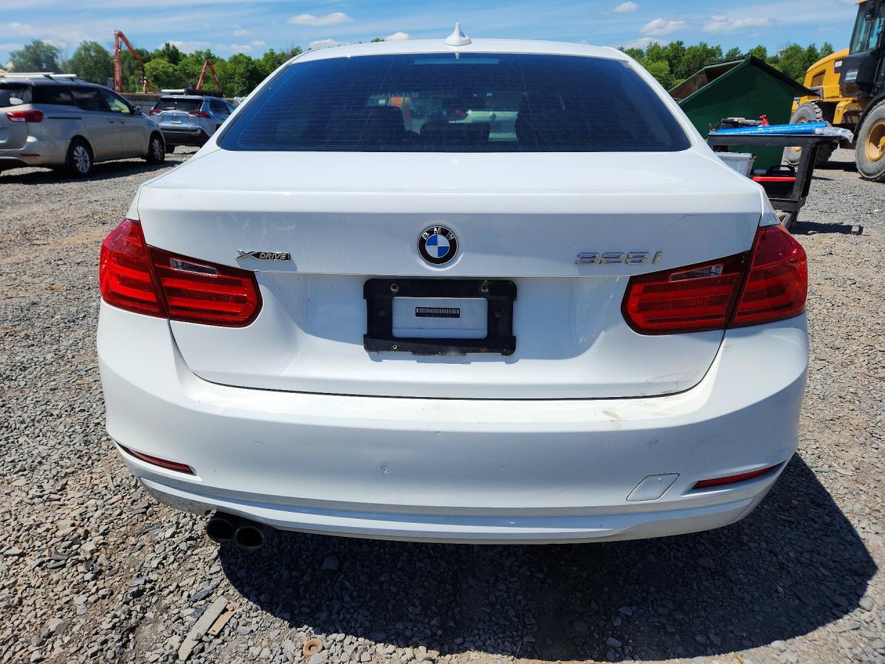 2014 Bmw 328 Xi Sulev White vin: WBA3B5G50ENS07727