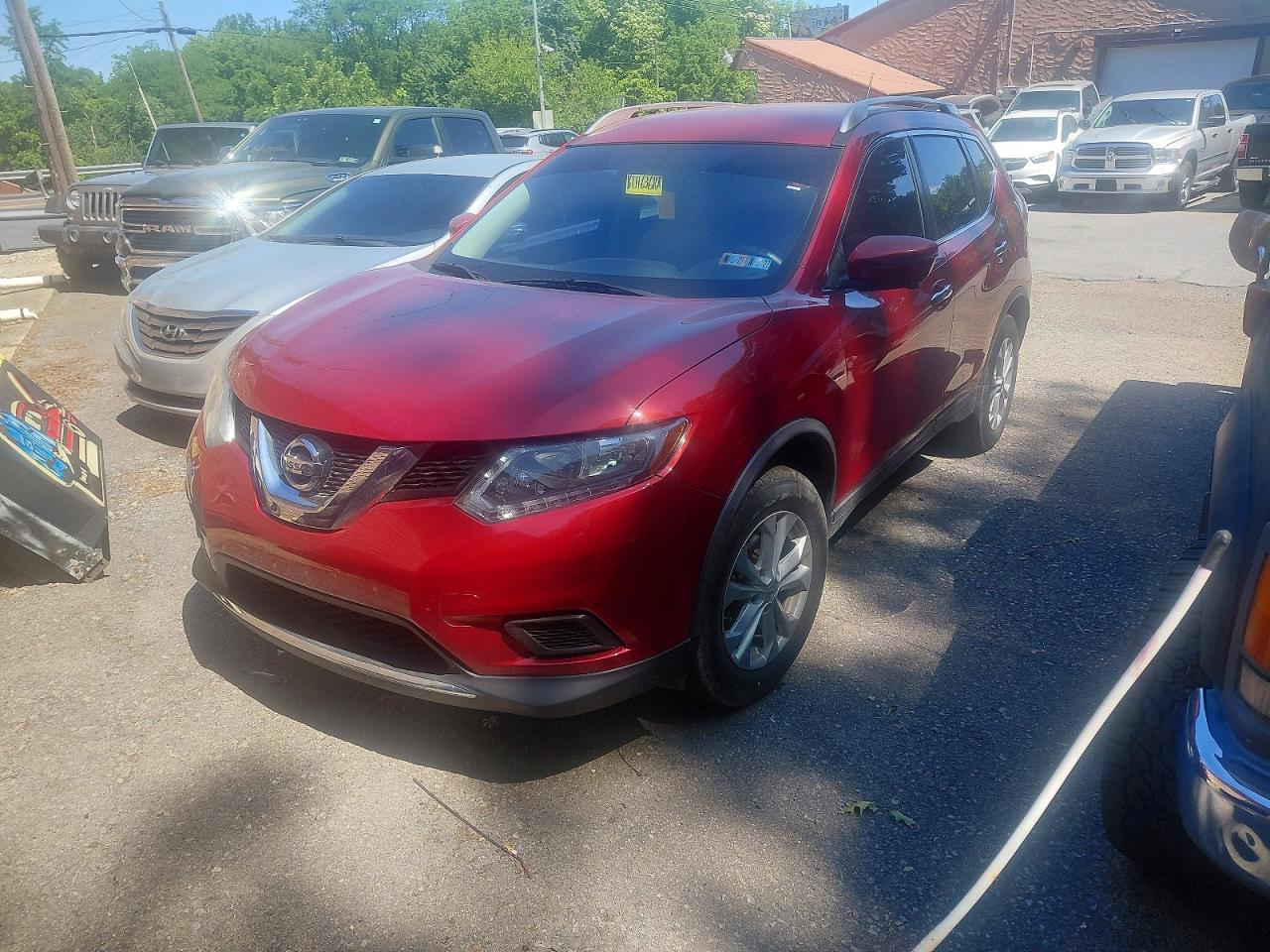 2016 Nissan Rogue Sv Burgundy vin: KNMAT2MV3GP622221