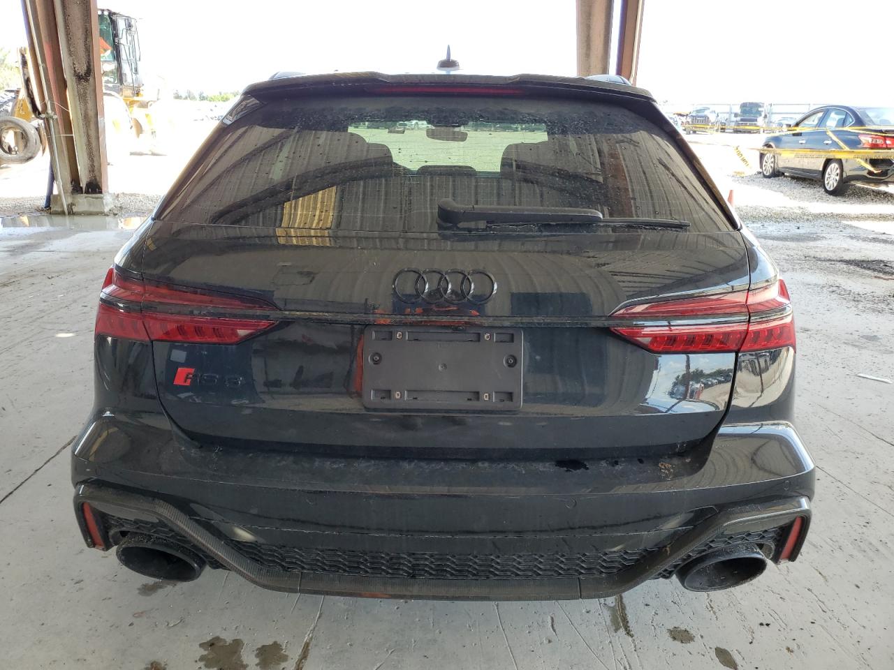 2021 Audi Rs6    Black vin: WUA1CBF25MN904227
