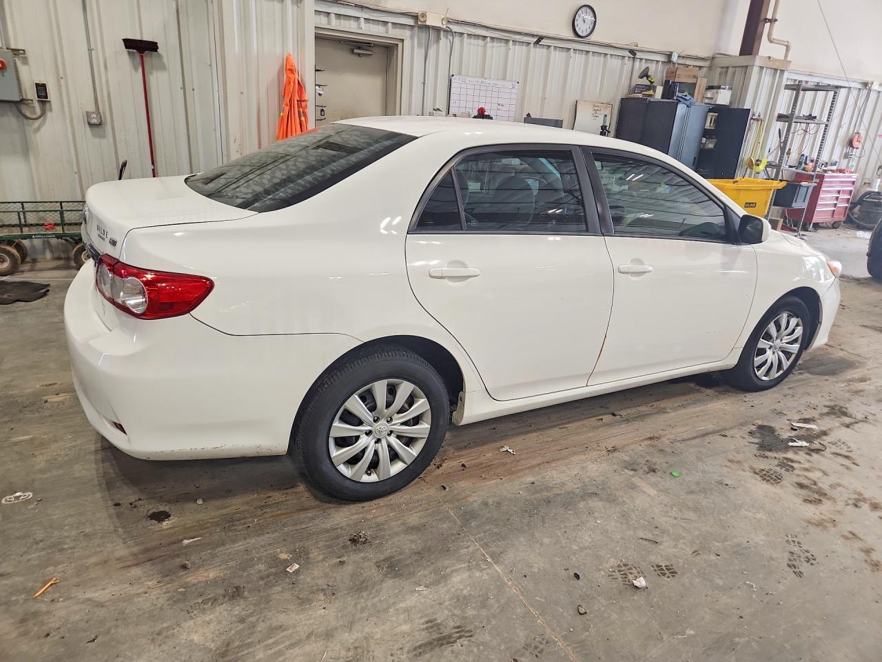 2012 Toyota Corolla Le Белый vin: 5YFBU4EE6CP021342