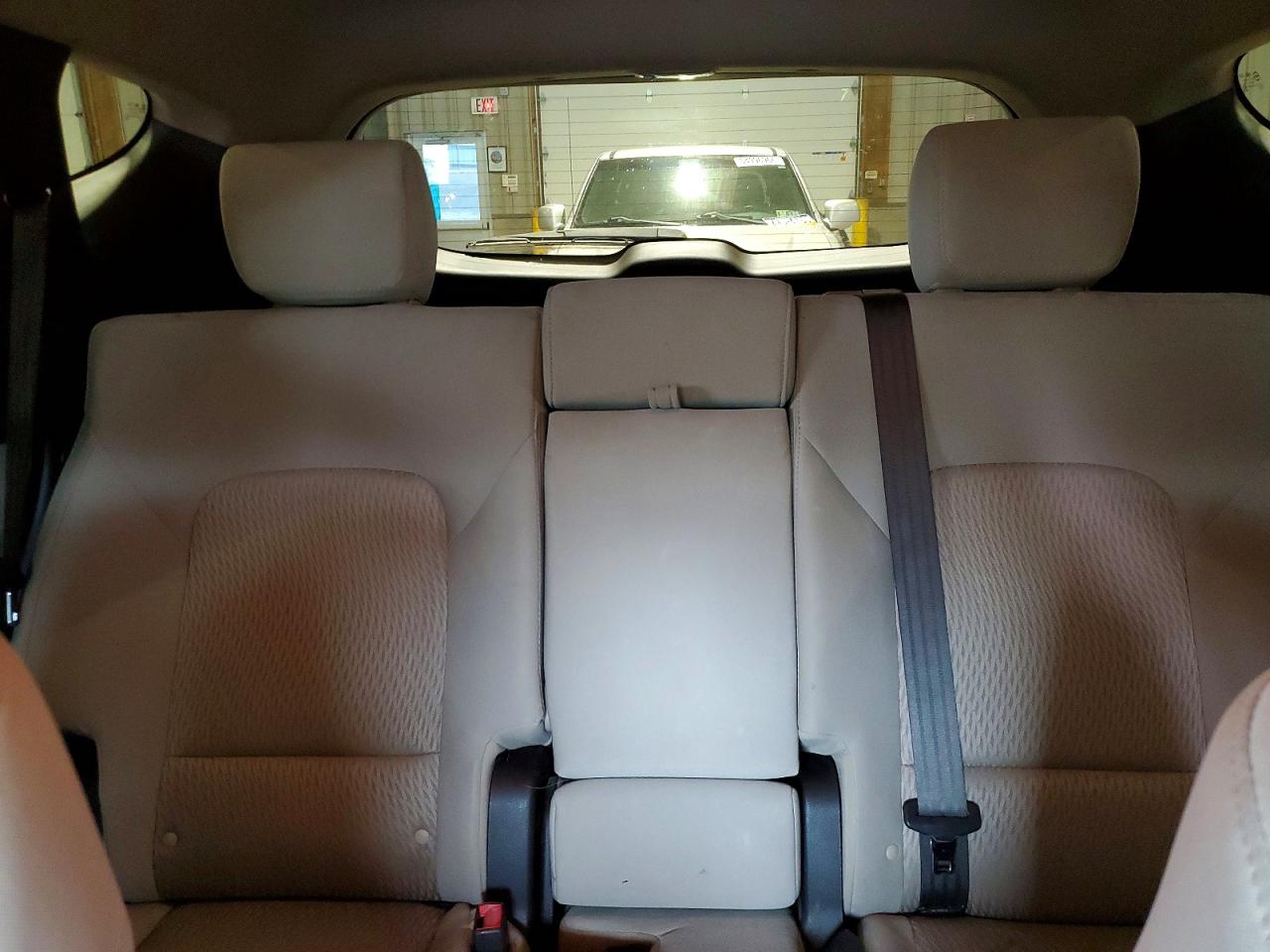 2013 Hyundai Santa Fe Sport 2.4l White vin: 5XYZUDLB2DG023540