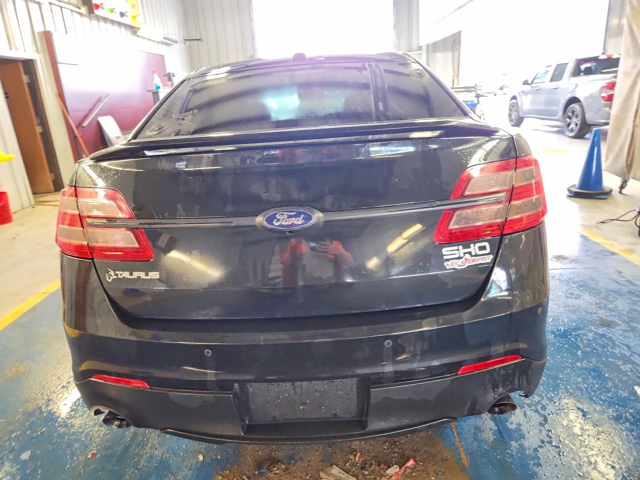 2014 Ford Taurus Sho Black vin: 1FAHP2KT9EG109739