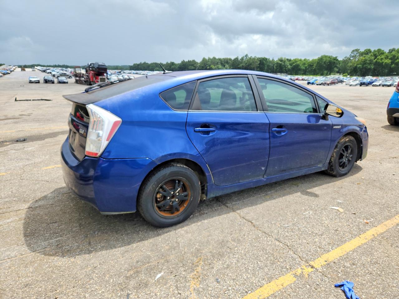 2011 Toyota Prius Two Синий vin: JTDKN3DU9B1389890