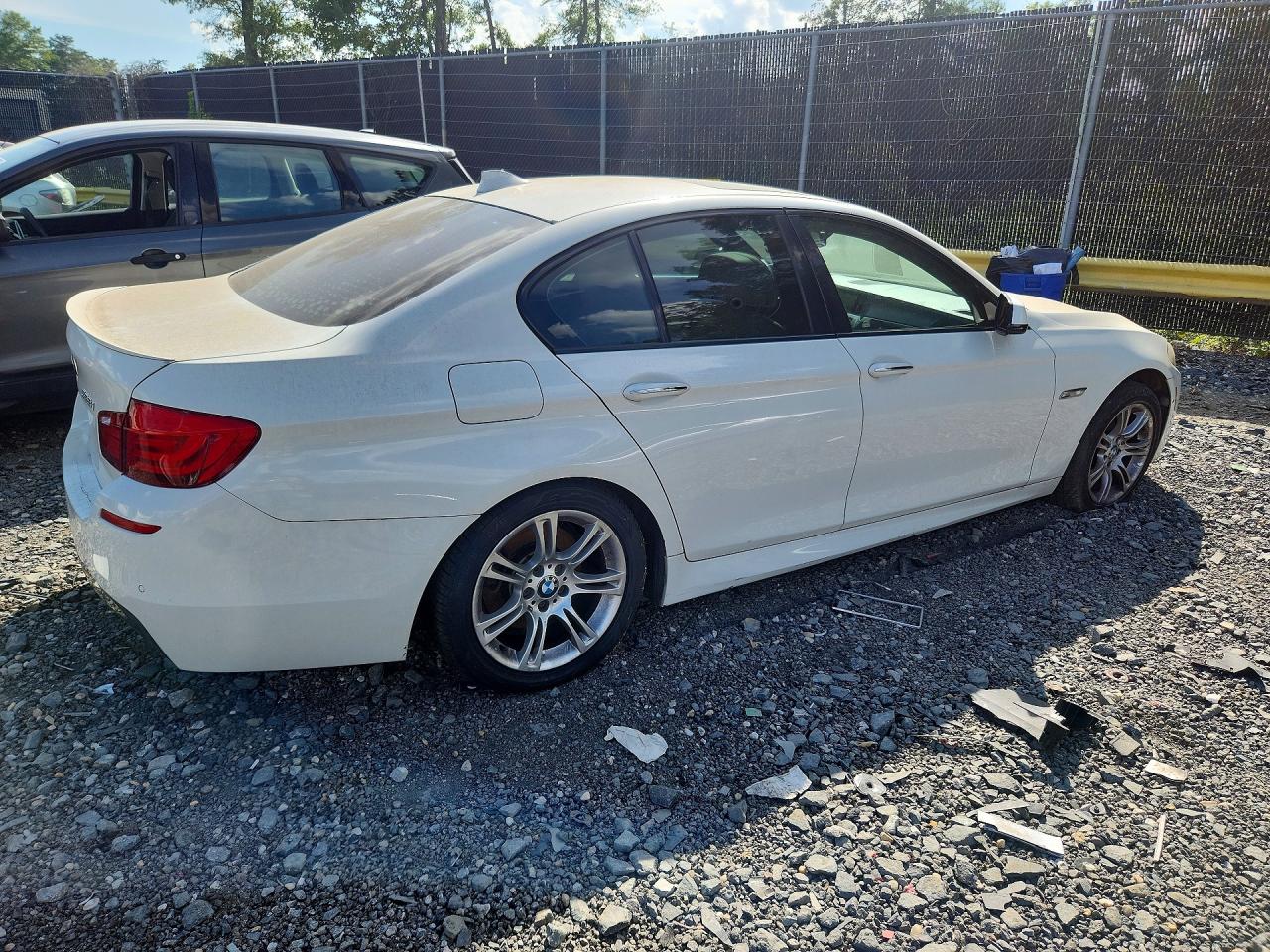 2013 Bmw 528 Xi White vin: WBAXH5C55DDW13433