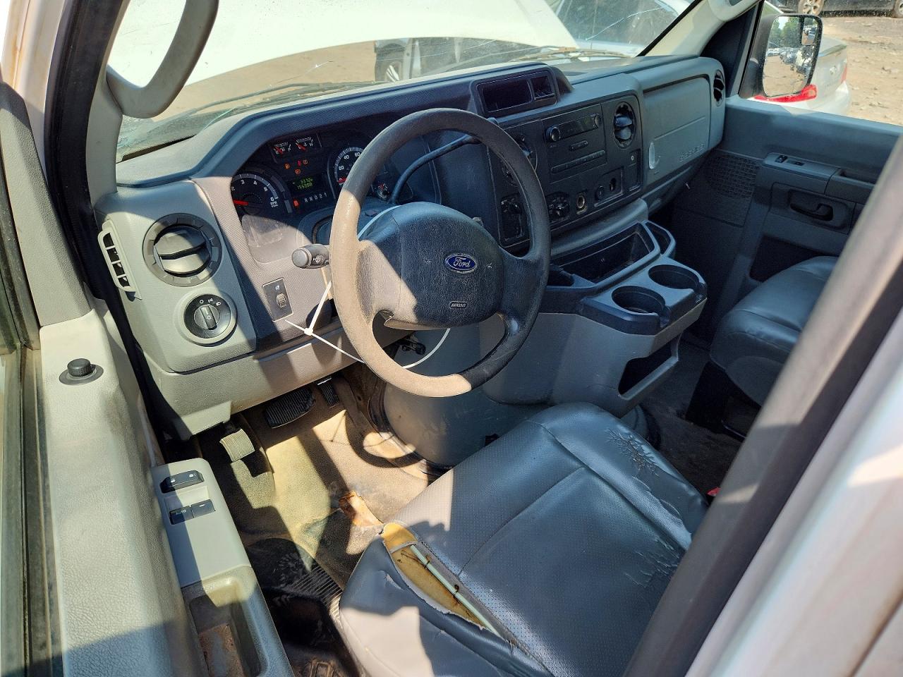 2013 Ford Econoline E250 Van White vin: 1FTNE2EW3DDA42970