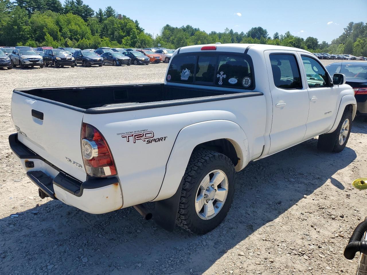 2010 Toyota Tacoma Double Cab Long Bed White vin: 3TMMU4FN9AM022884