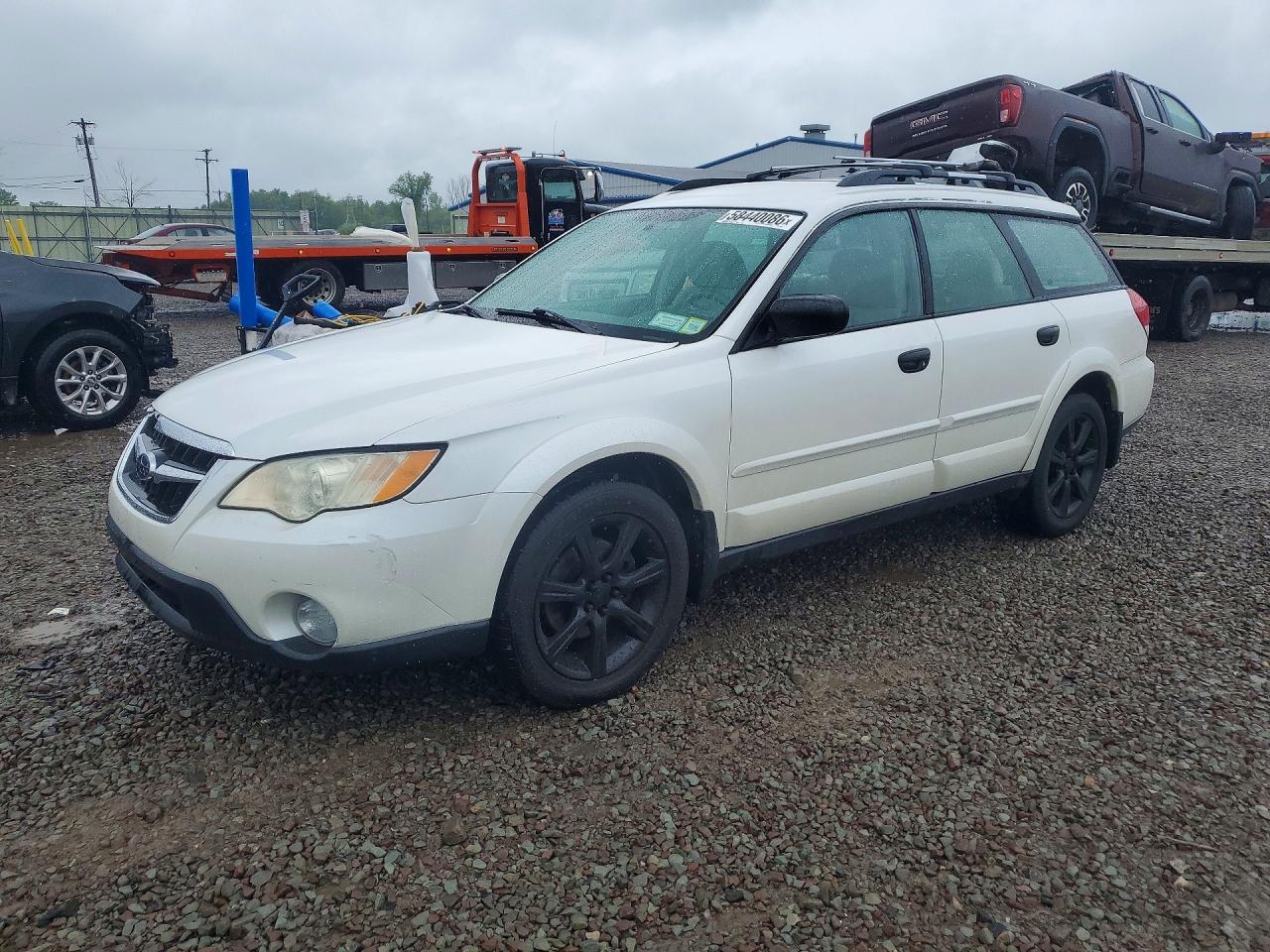 2008 Subaru Outback 2.5i White vin: 4S4BP61C387364721